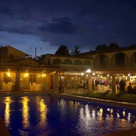 Grand Relais Laurenti Гуальдо-Каттанео