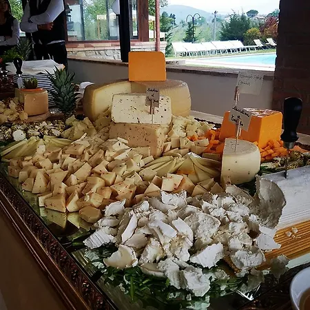 Grand Relais Laurenti ホテル